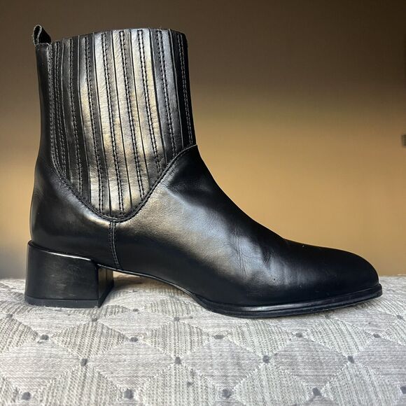 Stuart Weitzman Black Leather Flared Fashion Ankle Boots Elastic Shaft Women 6.5 - Picture 3 of 16